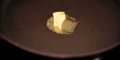 омлет с голубым сыром