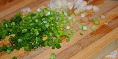 омлет с грибами и зеленым луком