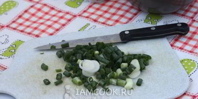 омлет с кабачком и шпинатом