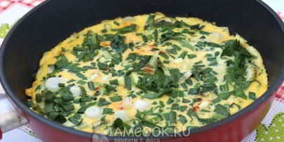 омлет с кабачком и шпинатом