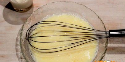 омлет с колбасой