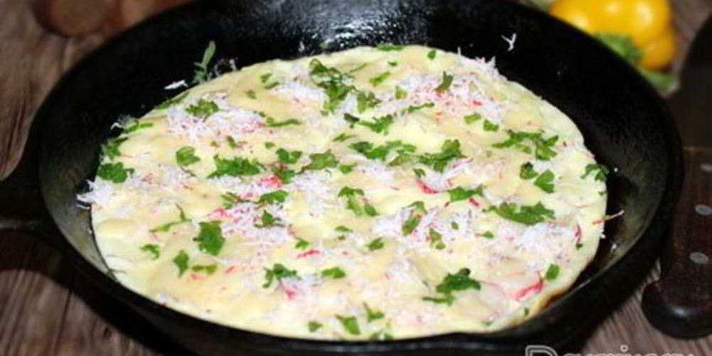 Рецепт омлет с крабовыми палочками