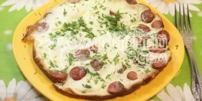 омлет с охотничьей колбаской