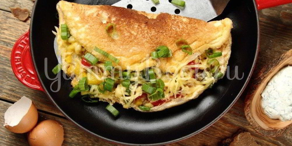 Рецепт омлет с овощами и соусом