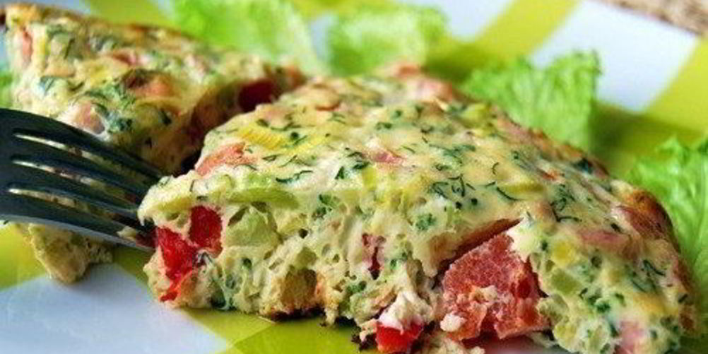 Рецепт омлет с помидорами, горошком и цветной капустой