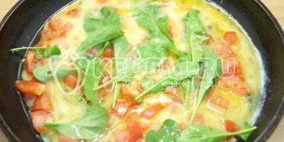 омлет с помидорами и рукколой алонзо