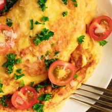 Рецепт Омлет с помидорами и сыром