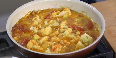 омлет с помидорами и цветной капустой