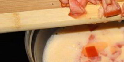 омлет с помидорами в микроволновке