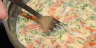 омлет с помидорами в микроволновке