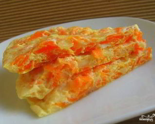 Омлет с сырой морковью