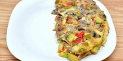 омлет с сыром и овощами