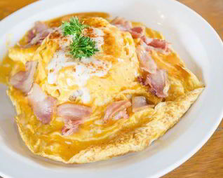 Омлет с ветчиной и рисом