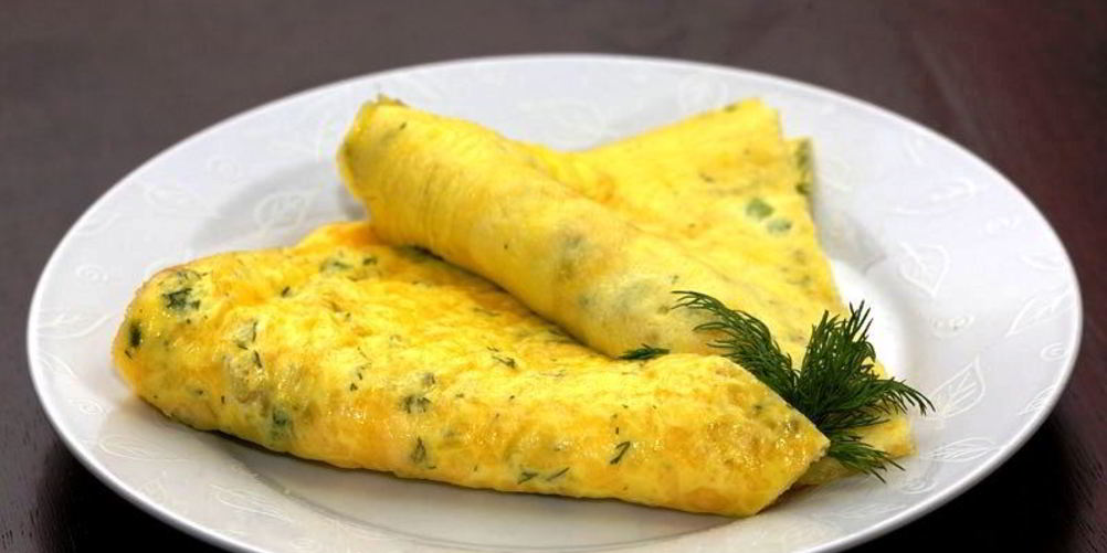 Рецепт омлет со сметаной и сыром