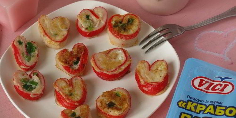 Рецепт омлетики сердца с крабовыми палочками