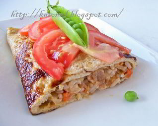 Омурайсу — японский омлет c рисом и курицей