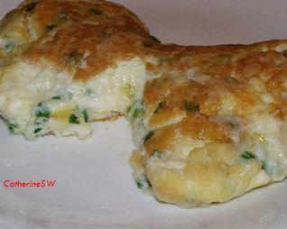 Пышный омлет-суфле с тремя видами сыра