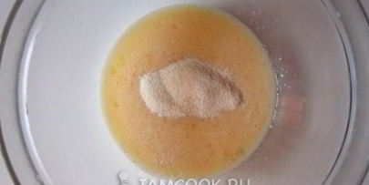 сладкий омлет с манной крупой