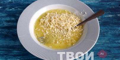 сырный омлет с ветчиной