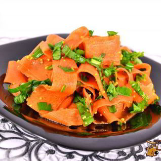 Острая закуска из моркови в восточном стиле