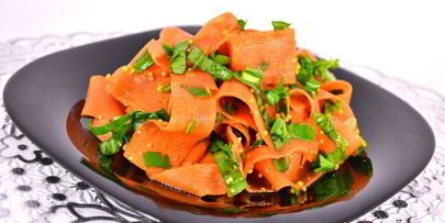 острая закуска из моркови в восточном стиле