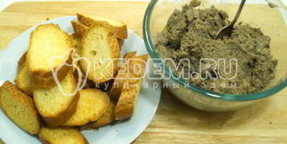 паштет из куриной печени с грибами