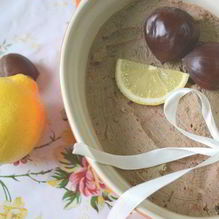 Рецепт Паштет из куриной печени с каштанами, шампанским и цедрой лимона