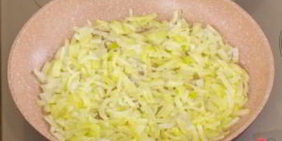 паштет из куриной печени с паприкой и яйцами