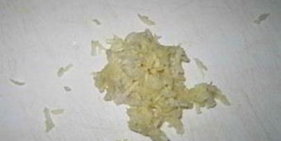 помидоры, фаршированные зеленью и чесноком