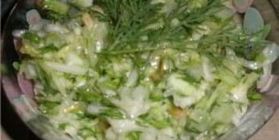 помидоры, фаршированные зеленью и чесноком