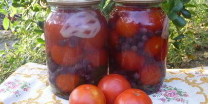 помидоры с виноградом и сладким перцем