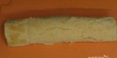 бисквитный рулет с вареной сгущенкой и орехами