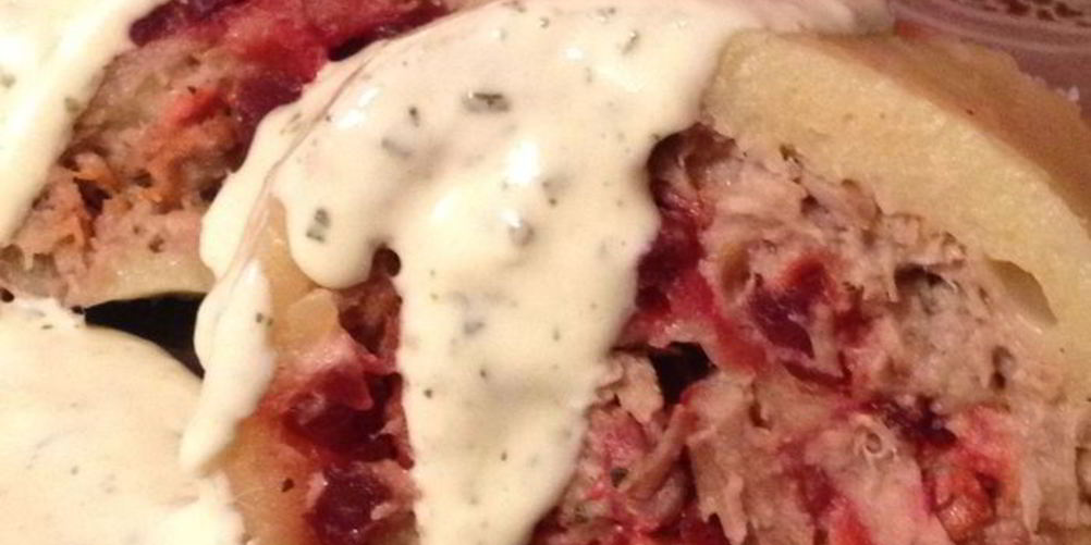 Рецепт картофельный рулет-колбаса на пару