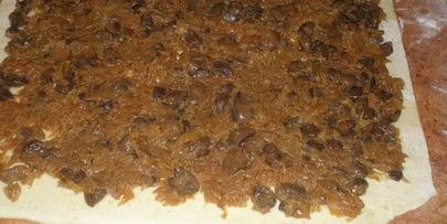 картофельный рулет с капустой и грибами