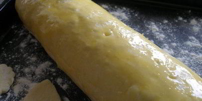 картофельный рулет с капустой и грибами