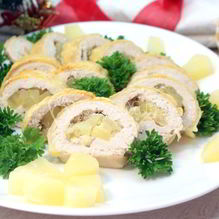 Рецепт Куриный рулет с сыром и ананасом