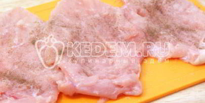 куриный рулет с сыром и ананасом