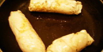 куриные рулетики, фаршированные креветками