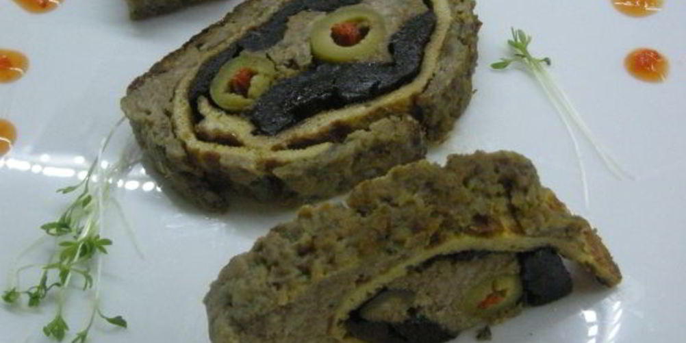 Рецепт мясной рулет с черносливом