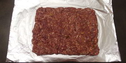 мясной рулет с яйцами