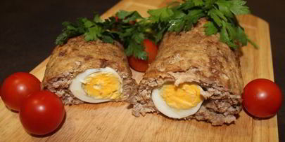 мясной рулет с яйцами