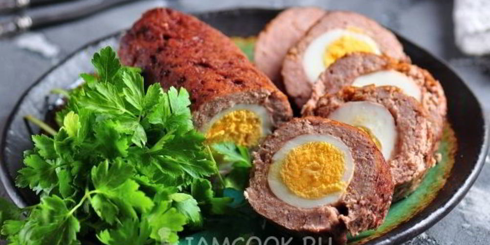 Рецепт мясной рулет с яйцом в духовке