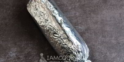 мясной рулет с яйцом в духовке