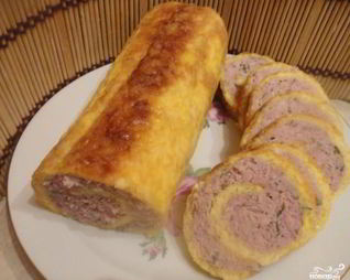 Мясной рулет в сырной оболочке