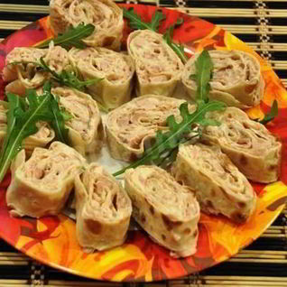 Рулет из лаваша с курицей и грибами