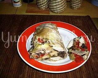 Рулет куриный с гарниром