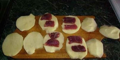 рулет куриный с гарниром