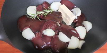 рулет печеночный с маслом