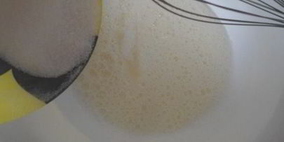 рулет с черемухой и рикоттой