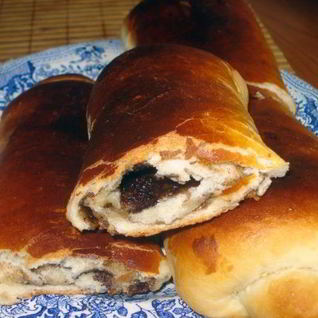 Рулет с миндалем и корицей